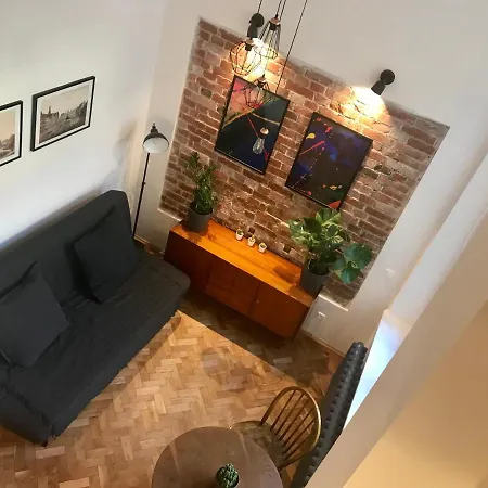 Vintage Modern Studio - Comfortable Loaction